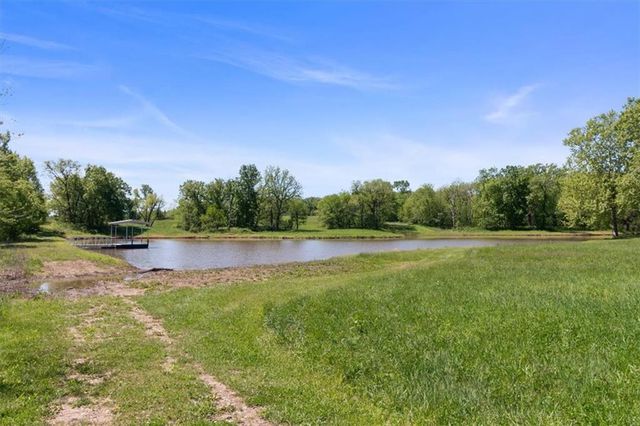 805 E 319th Street, Drexel, MO 64742