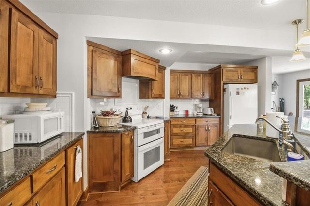 805 E 319th Street, Drexel, MO 64742