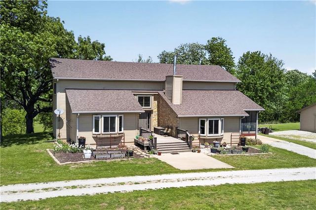 805 E 319th Street, Drexel, MO 64742
