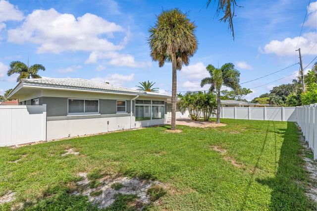 106 19TH STREET, Belleair Beach, FL 33786