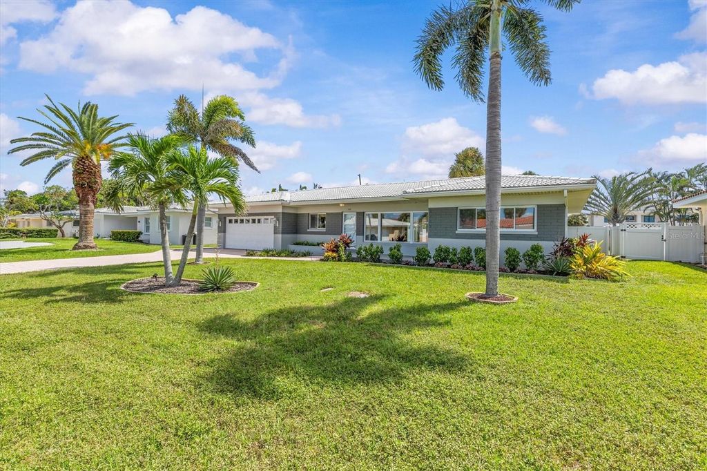 106 19TH STREET, Belleair Beach, FL 33786