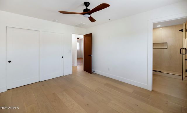 8331 E MALCOMB Drive, Scottsdale, AZ 85250