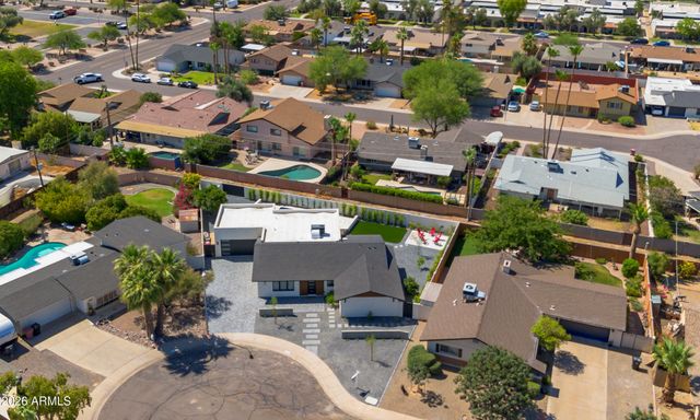 8331 E MALCOMB Drive, Scottsdale, AZ 85250