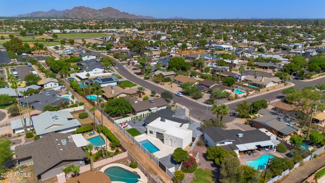 8331 E MALCOMB Drive, Scottsdale, AZ 85250
