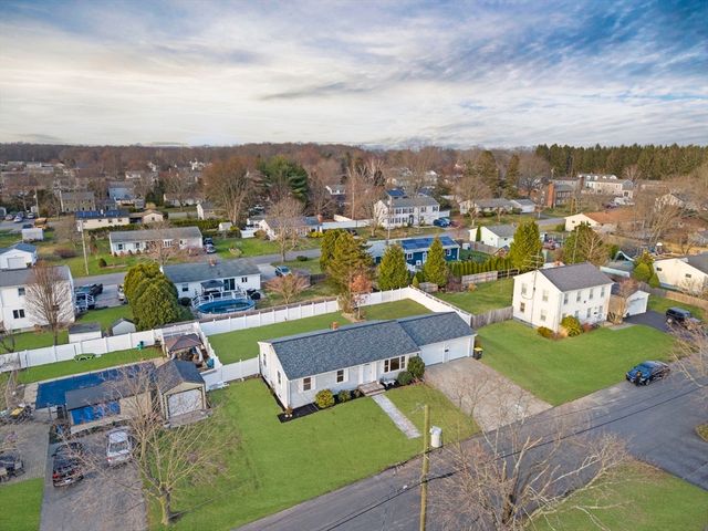 258 Folsom Ave, Somerset, MA 02726