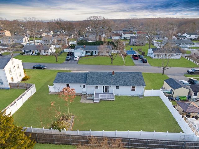 258 Folsom Ave, Somerset, MA 02726