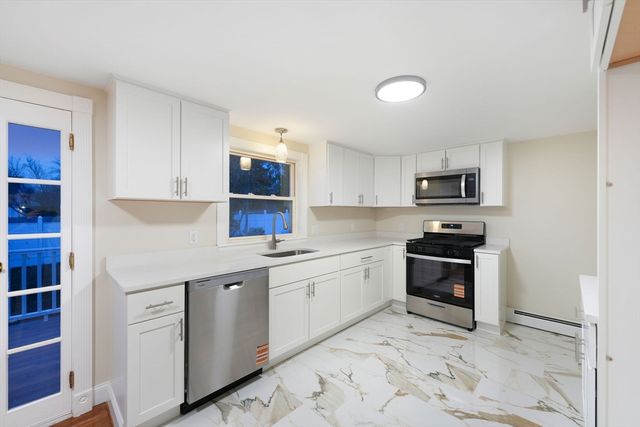 258 Folsom Ave, Somerset, MA 02726