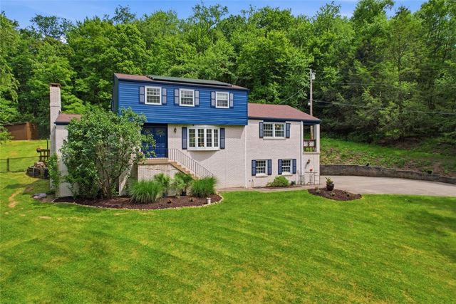 122 Grove Hill Rd, Economy, PA 15005