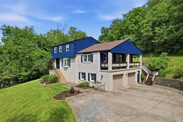 122 Grove Hill Rd, Economy, PA 15005