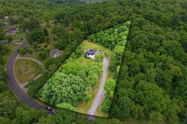 122 Grove Hill Rd, Economy, PA 15005