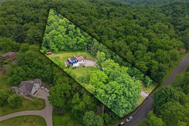122 Grove Hill Rd, Economy, PA 15005