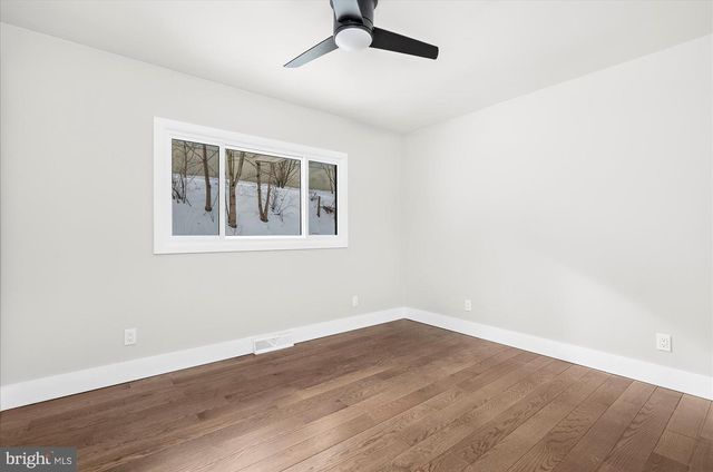 7112 COUNTRY SPRING RD, New Tripoli, PA 18066