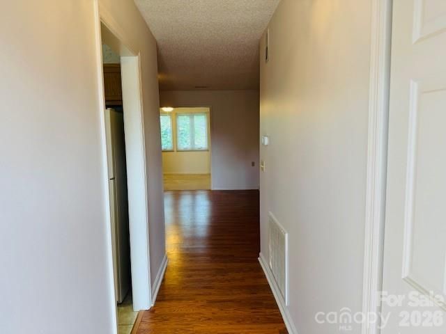 208 Dartcrest Drive, Hendersonville, NC 28792