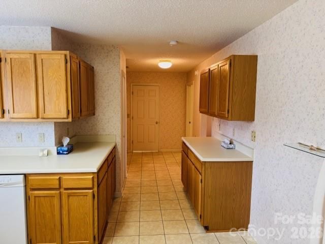 208 Dartcrest Drive, Hendersonville, NC 28792