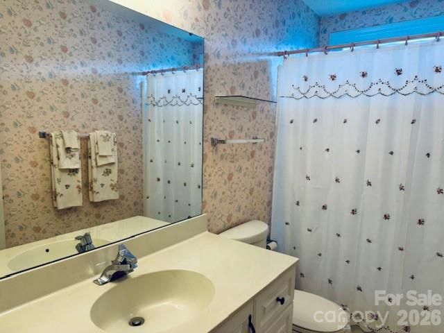 208 Dartcrest Drive, Hendersonville, NC 28792