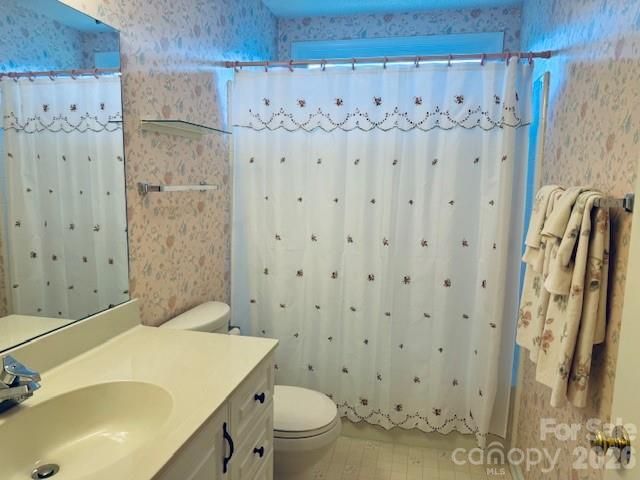 208 Dartcrest Drive, Hendersonville, NC 28792