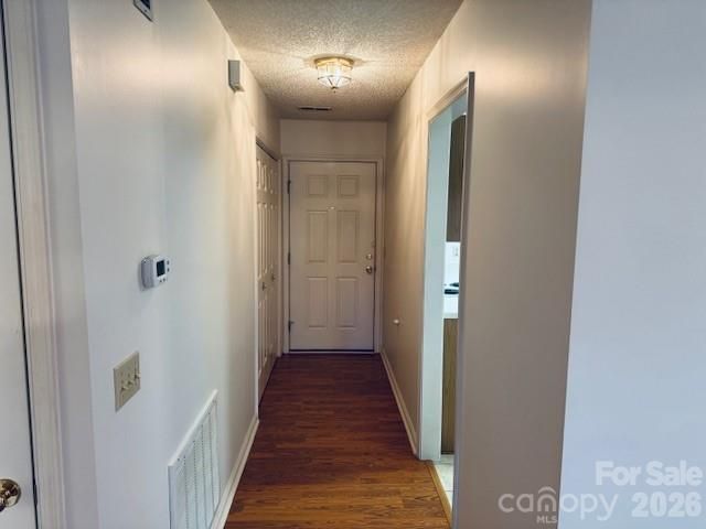 208 Dartcrest Drive, Hendersonville, NC 28792