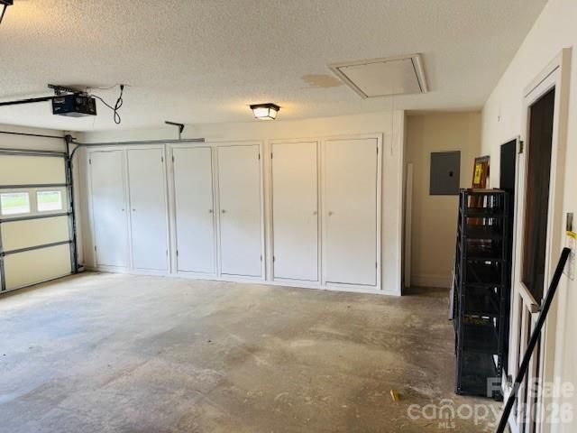 208 Dartcrest Drive, Hendersonville, NC 28792