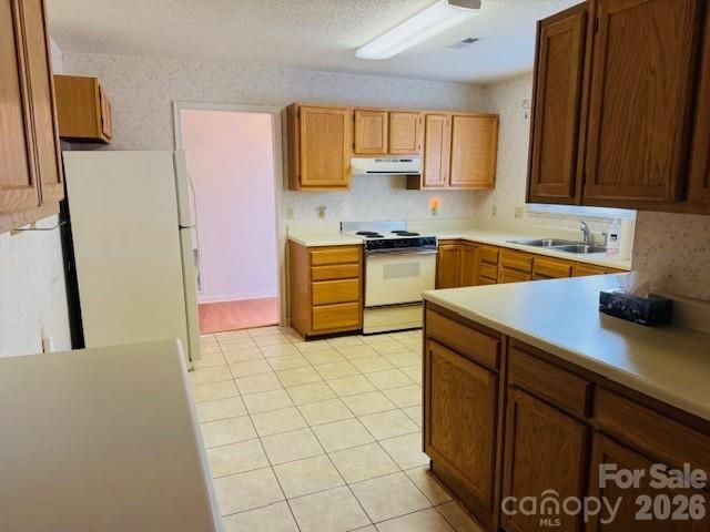 208 Dartcrest Drive, Hendersonville, NC 28792