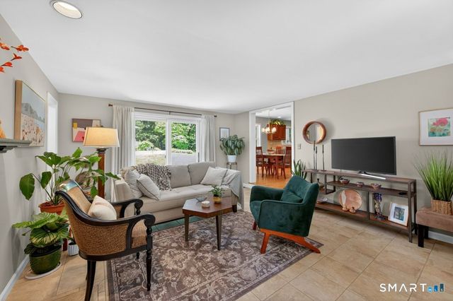 40 Southshire Drive, Southington, CT 06489