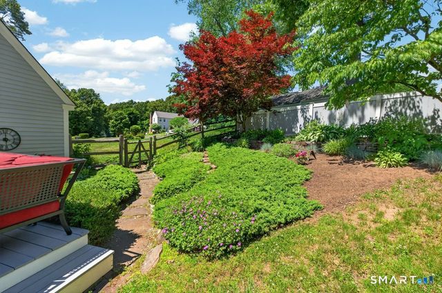 40 Southshire Drive, Southington, CT 06489