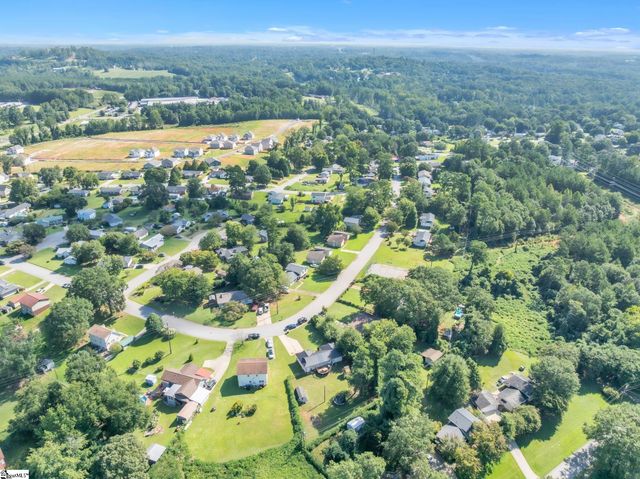 306 Westchester Road, Easley, SC 29640