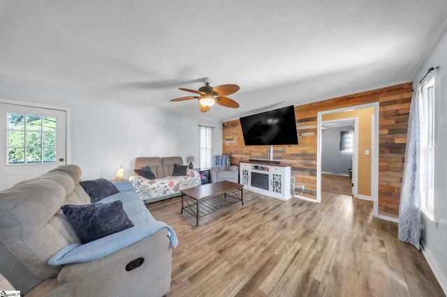306 Westchester Road, Easley, SC 29640
