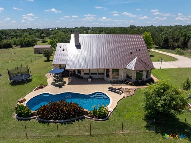 140 N Encino Crossing, Liberty Hill, TX 78642