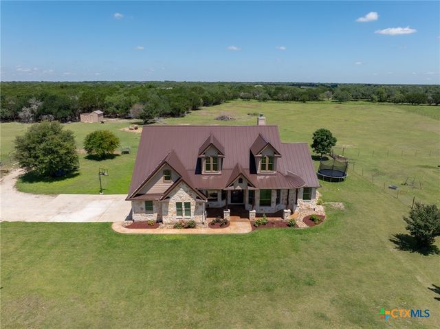 140 N Encino Crossing, Liberty Hill, TX 78642