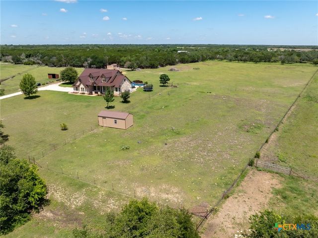 140 N Encino Crossing, Liberty Hill, TX 78642