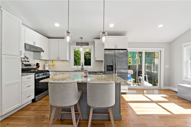 47 Wayland Trail, Narragansett, RI 02882