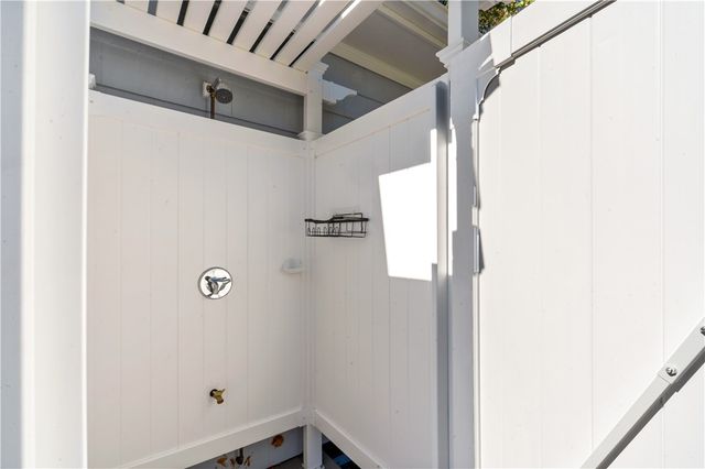 47 Wayland Trail, Narragansett, RI 02882