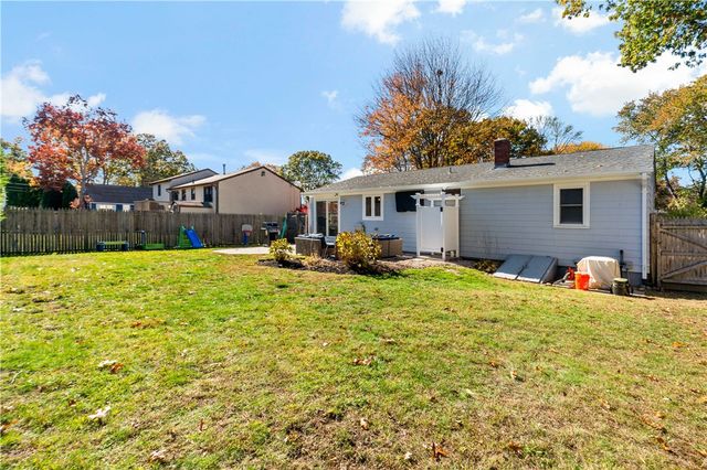 47 Wayland Trail, Narragansett, RI 02882