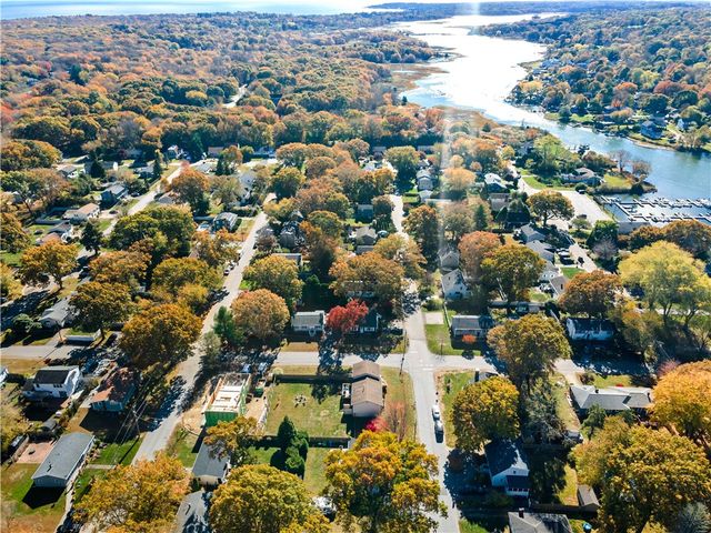 47 Wayland Trail, Narragansett, RI 02882