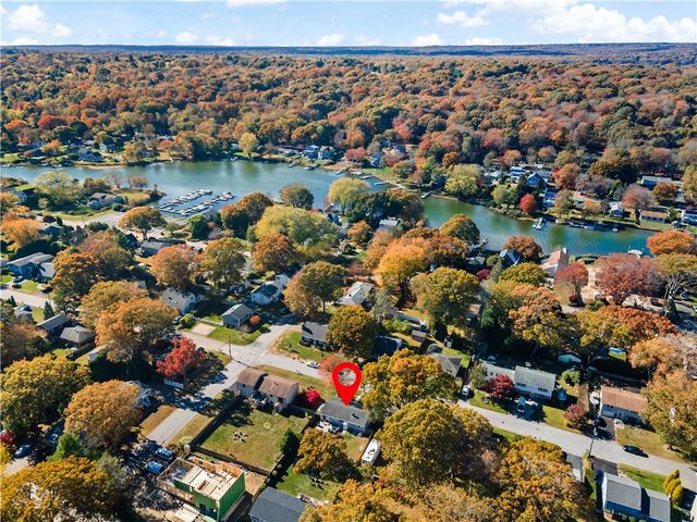 47 Wayland Trail, Narragansett, RI 02882