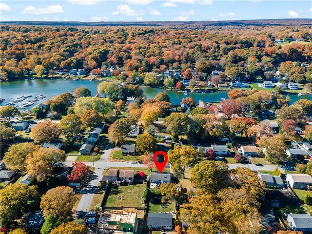 47 Wayland Trail, Narragansett, RI 02882