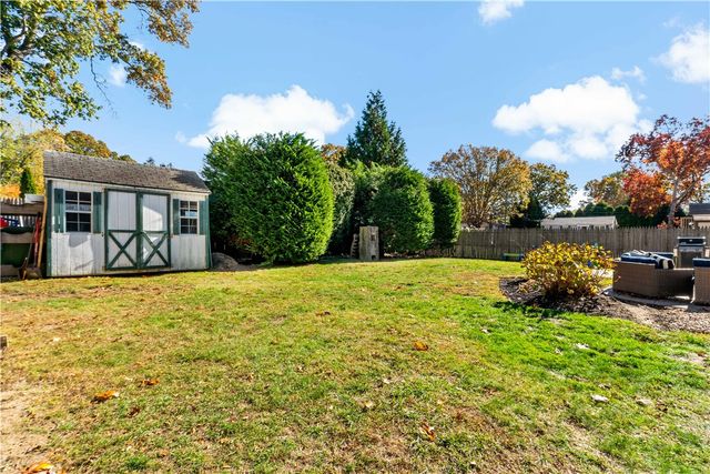 47 Wayland Trail, Narragansett, RI 02882