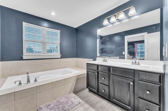 1615 Burtonwood Drive, Moore, SC 29369