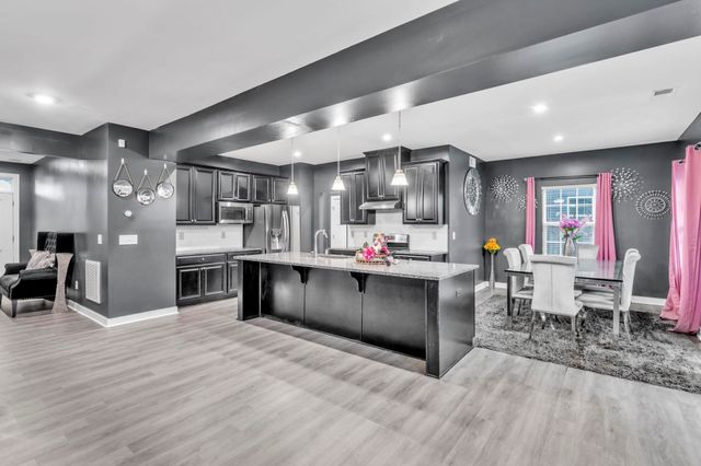 1615 Burtonwood Drive, Moore, SC 29369