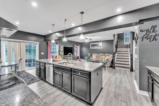 1615 Burtonwood Drive, Moore, SC 29369