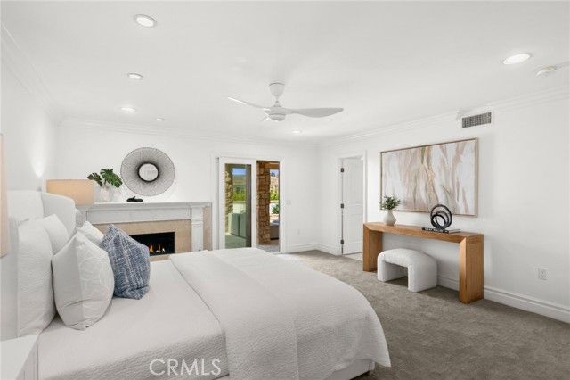 15 Curl Drive, Corona Del Mar (newport Beach), CA 92625