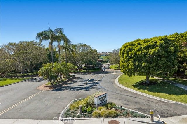 15 Curl Drive, Corona Del Mar (newport Beach), CA 92625