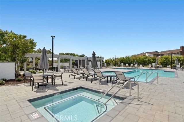 15 Curl Drive, Corona Del Mar (newport Beach), CA 92625