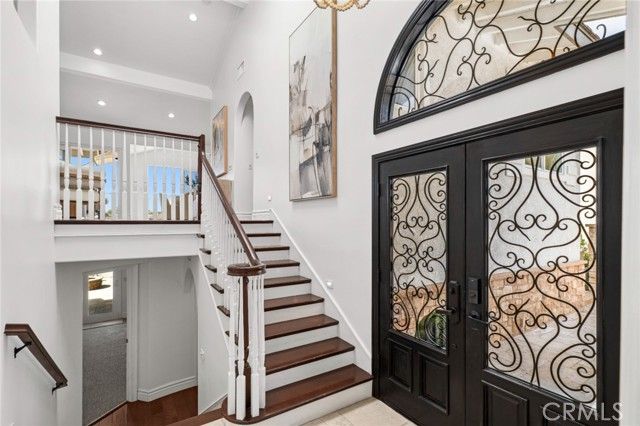 15 Curl Drive, Corona Del Mar (newport Beach), CA 92625