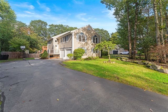 42 Golden View Drive, Johnston, RI 02919
