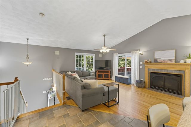 42 Golden View Drive, Johnston, RI 02919