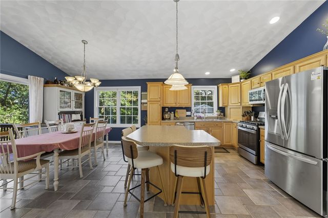 42 Golden View Drive, Johnston, RI 02919