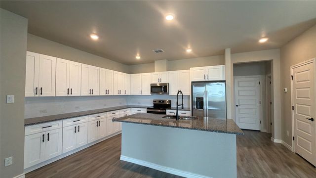 809 Blossom Lane 35, Argyle, TX 76226