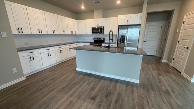 809 Blossom Lane 35, Argyle, TX 76226