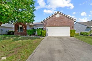 8778 N Deer Crossing Boulevard, Mccordsville, IN 46055
